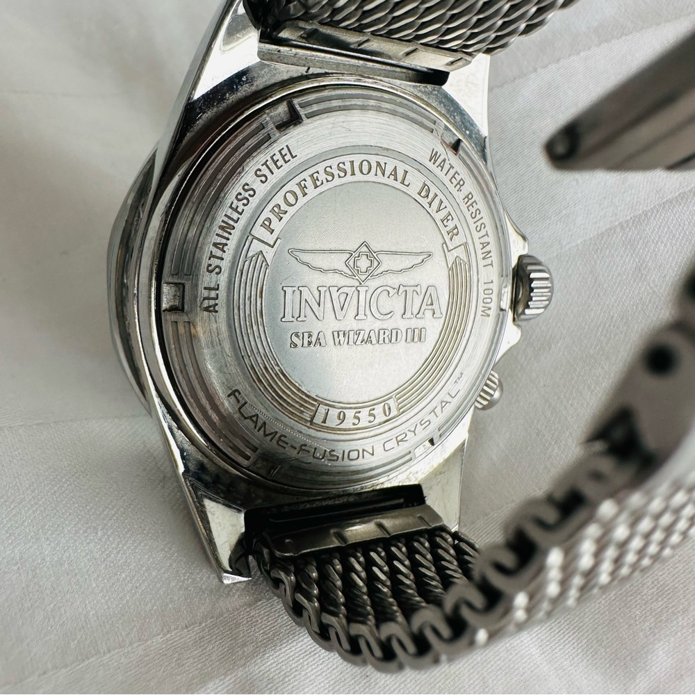 Invicta Sea Wizard III Stainless Steel Diver Watch 19550 Lilac Mother of Pearl - Picture 4 of 9